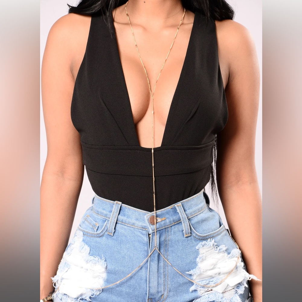 ‘Ember body Chain’ in gold